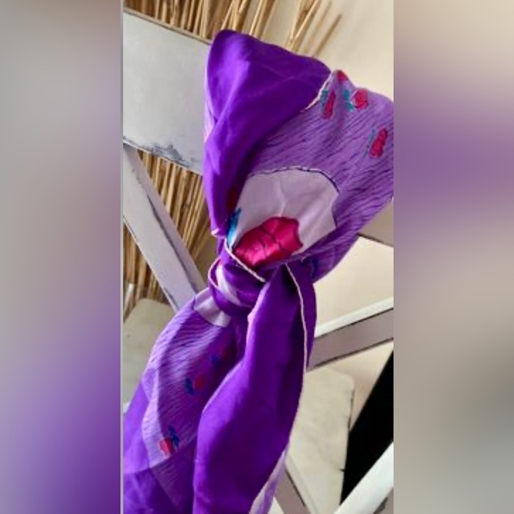 Vintage Glentex 100% Silk Purple Red Rose Scarf Hand Rolled 31x33